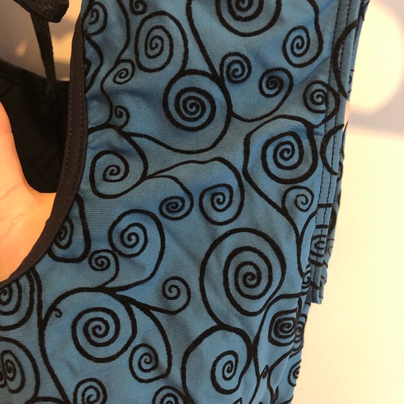 Wear Moi Leotard - Picture 3 of 5